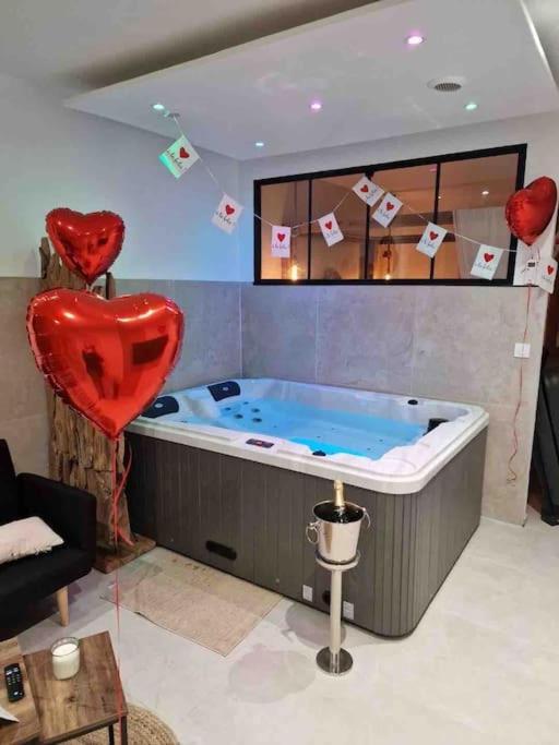 Appartement - Spa Monteux Εξωτερικό φωτογραφία